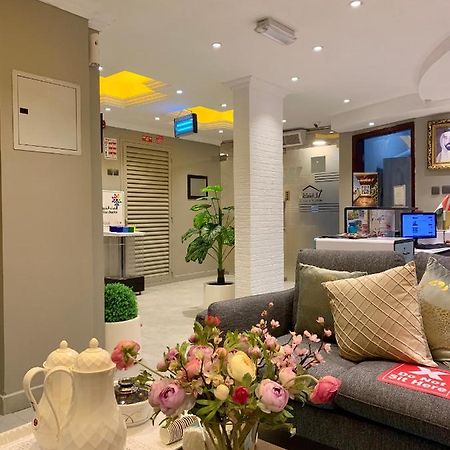 Al Rawdha Hotel Apartments シャルジャ エクステリア 写真