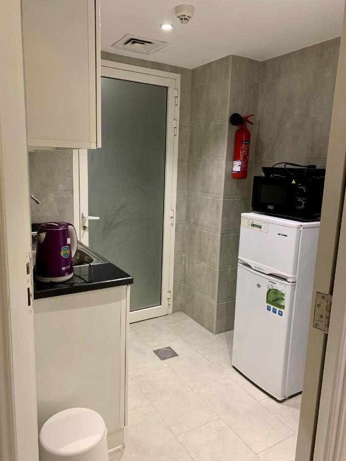 Al Rawdha Hotel Apartments シャルジャ エクステリア 写真