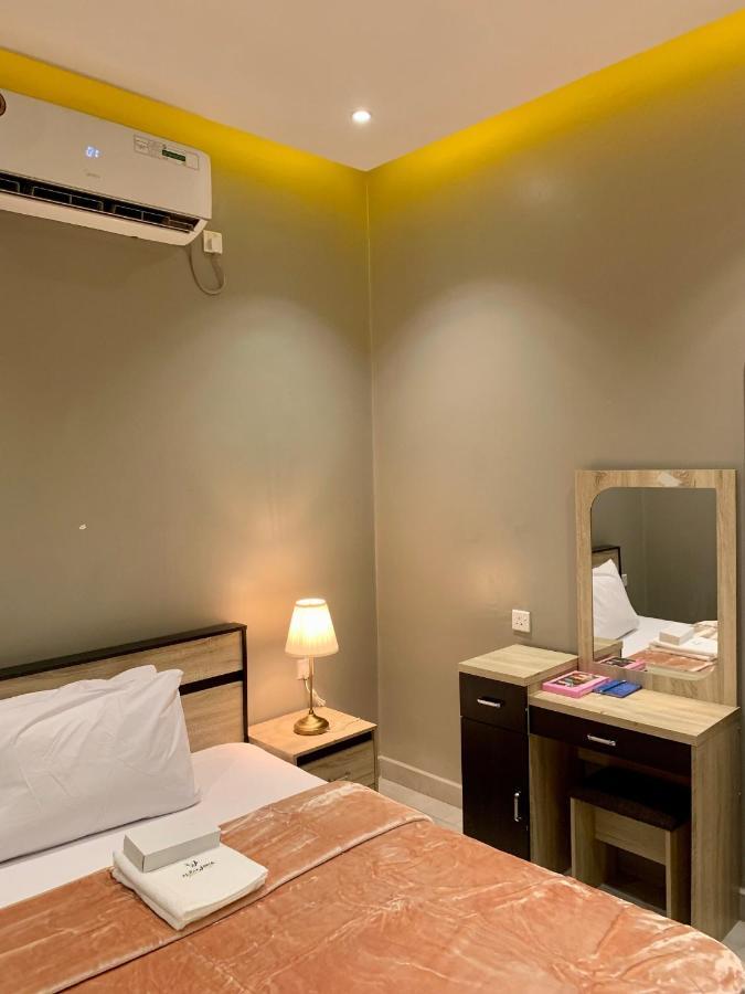 Al Rawdha Hotel Apartments シャルジャ エクステリア 写真